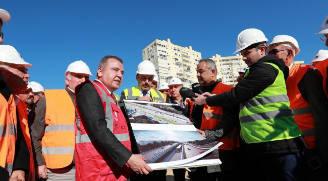 Böcek, “3. Etap Raylı Sistemi Nisan’a kadar tamamlayacağız