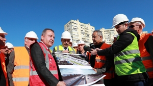 Böcek, “3. Etap Raylı Sistemi Nisan’a kadar tamamlayacağız