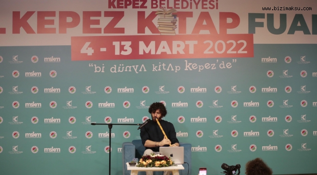 Kepez Kitap Fuarı’nda, ney sesi ile bütünleşen söyleşi 