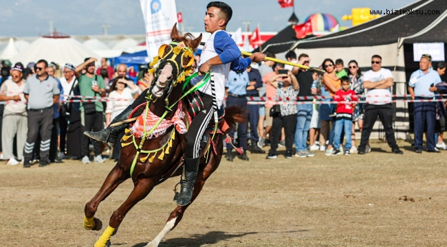 TÜRK DÜNYASI BU FESTİVALDE BULUŞTU