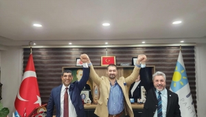 İYİ PARTİ’NİN ADAYI DENİZ KARATAŞ 