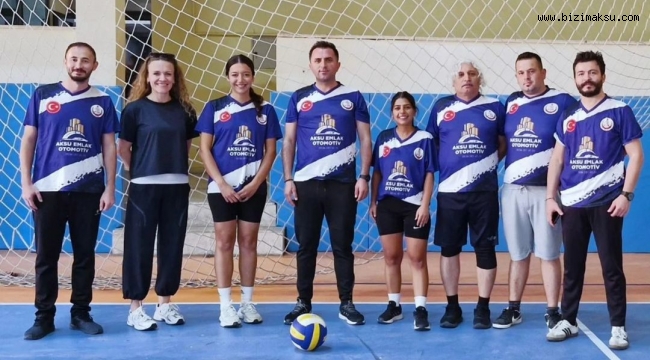 ÖĞRETMENLER VOLEYBOL TURNUVASI BAŞLADI