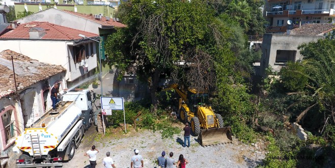 HAŞİM İŞCAN’DA YIKIM