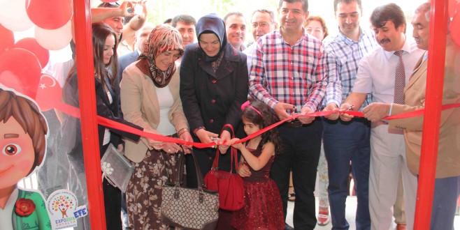 Kursiyerlerden muhteşem yıl sonu sergisi