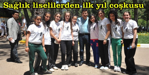 Sağlık liselilerden ilk yıl coşkusu